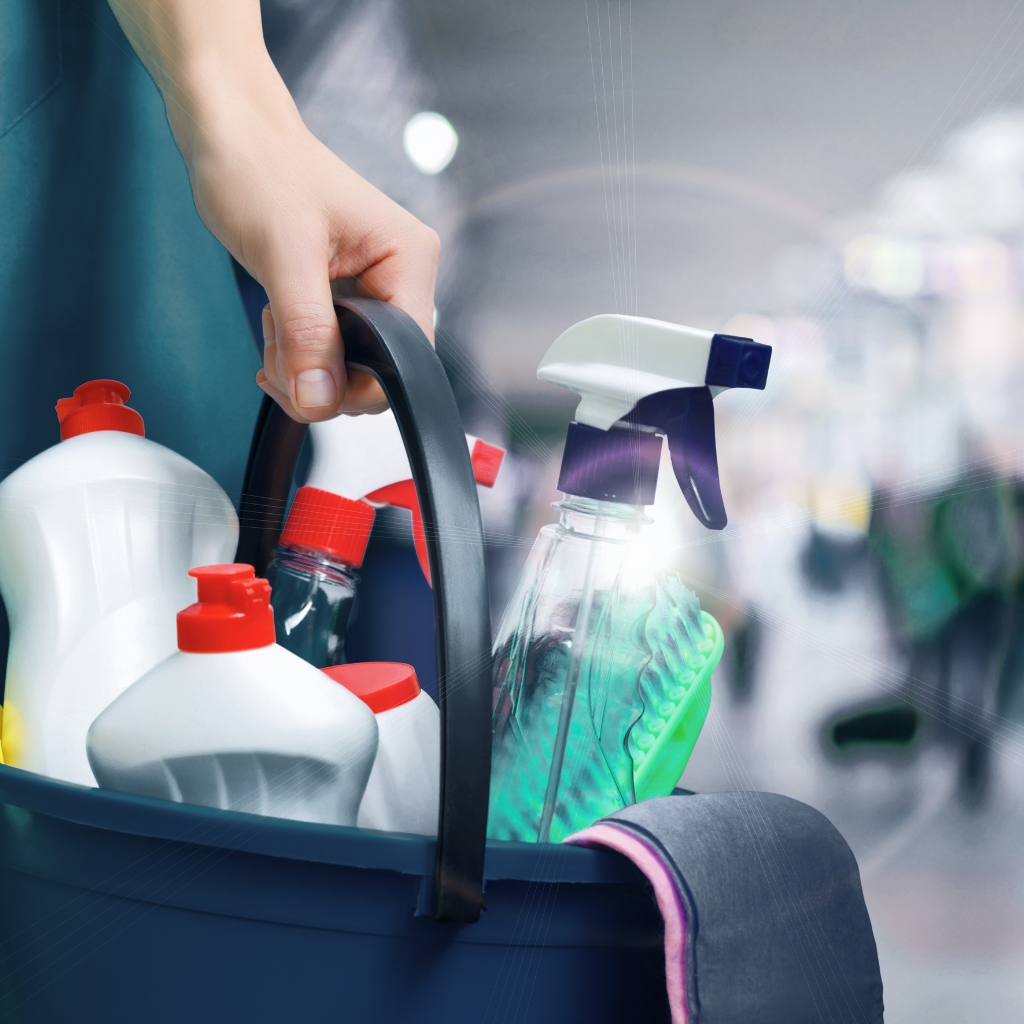 Aspiração de carpete e limpeza de piso